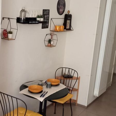 Holidaystudio Appartamento In Centro サレルノ エクステリア 写真