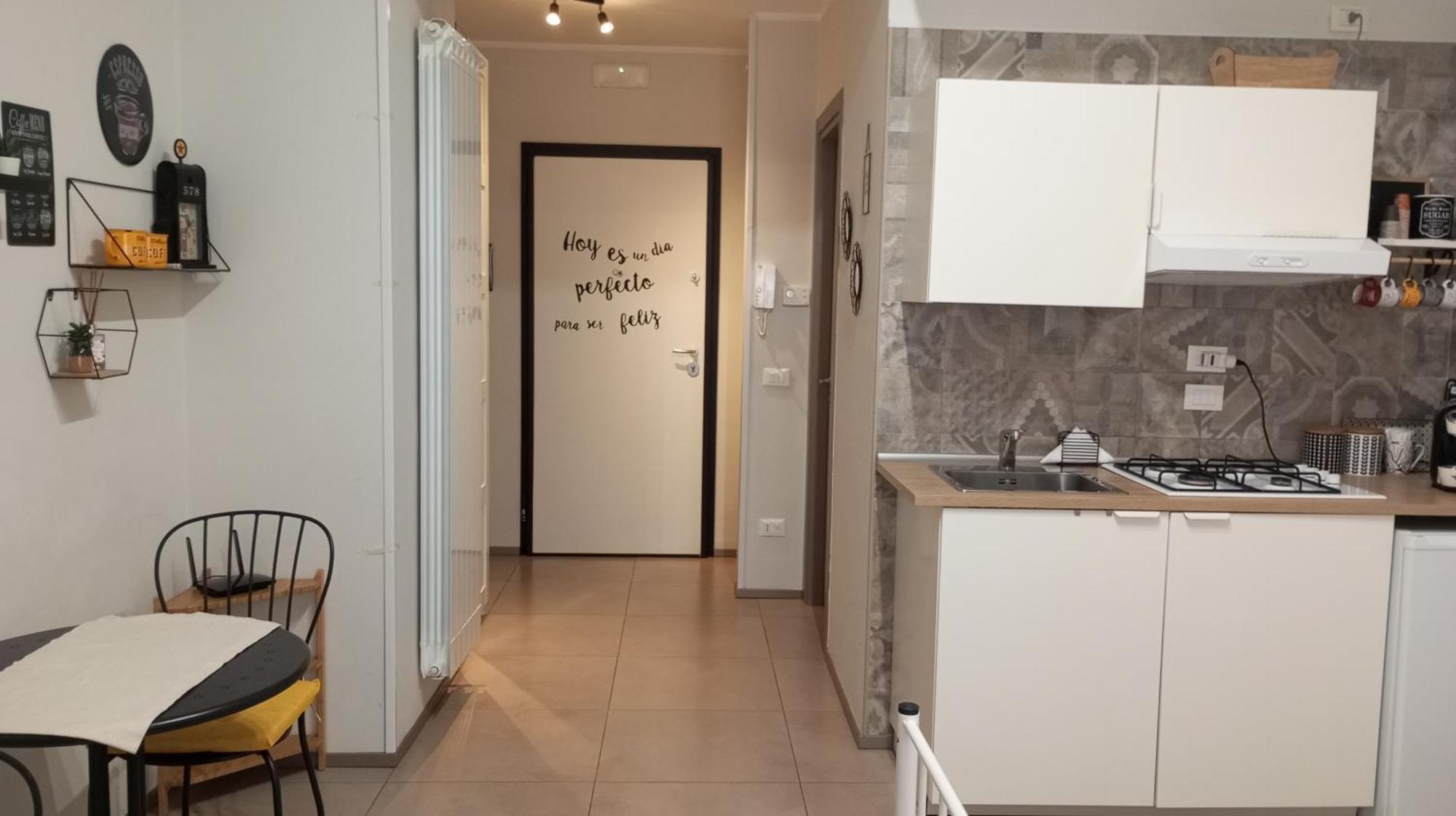 Holidaystudio Appartamento In Centro サレルノ エクステリア 写真